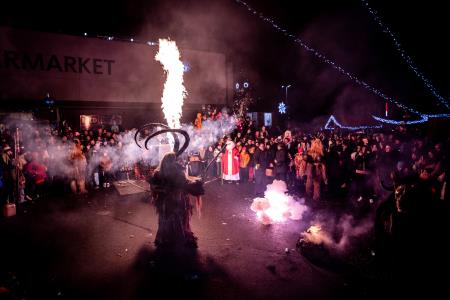 Parklni in Krampusi so nas obiskali (19)